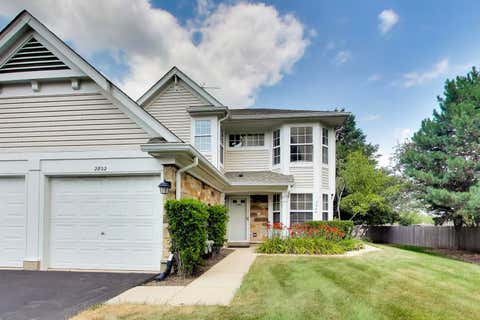 Tiny photo for 2802 Gilcrest Court, Schaumburg, IL 60193 (MLS # 12717106)