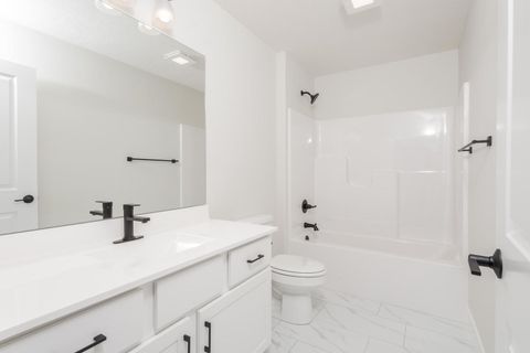 Tiny photo for 1009 Mount Carmel Road, Bloomington, IL 61705 (MLS # 12416813)