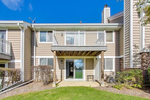 Tiny photo for 609 Hanover Court #X-1, Schaumburg, IL 60194 (MLS # 12501581)