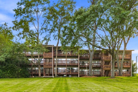 Photo of 5803 Oakwood Drive #2D, Lisle, IL 60532 (MLS # 12737525)