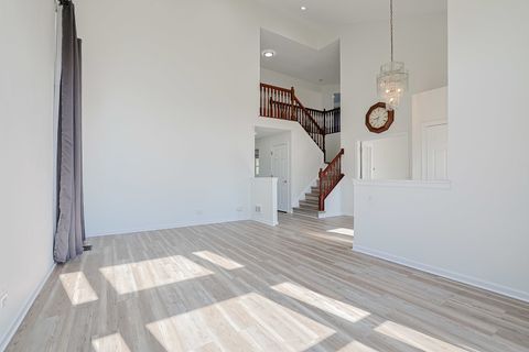 Tiny photo for 1432 Steeplechase Road, Bartlett, IL 60103 (MLS # 12591189)