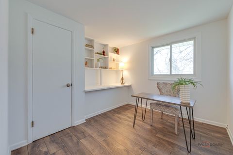 Tiny photo for 73 S Beck Road, Lindenhurst, IL 60046 (MLS # 12571540)