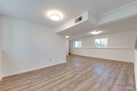 Tiny photo for 73 S Beck Road, Lindenhurst, IL 60046 (MLS # 12571540)