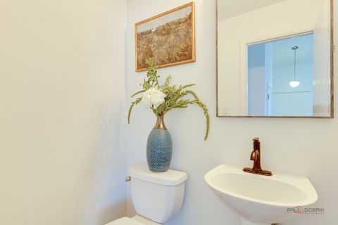 Tiny photo for 73 S Beck Road, Lindenhurst, IL 60046 (MLS # 12571540)