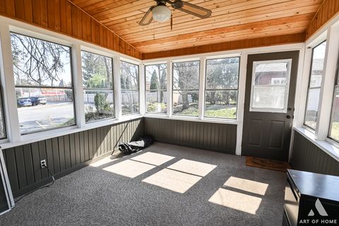Tiny photo for 19 W Hattendorf Avenue, Roselle, IL 60172 (MLS # 12610106)