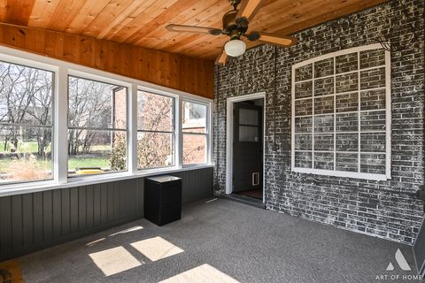 Tiny photo for 19 W Hattendorf Avenue, Roselle, IL 60172 (MLS # 12610106)