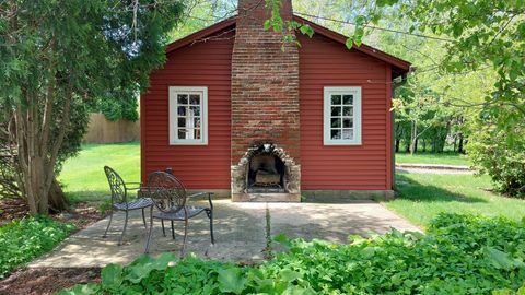 Tiny photo for 19 W Hattendorf Avenue, Roselle, IL 60172 (MLS # 12610106)