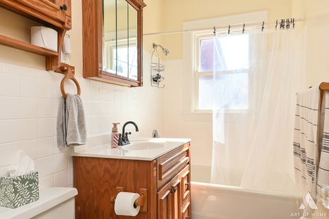 Tiny photo for 19 W Hattendorf Avenue, Roselle, IL 60172 (MLS # 12610106)