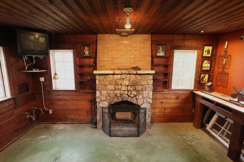Tiny photo for 19 W Hattendorf Avenue, Roselle, IL 60172 (MLS # 12610106)