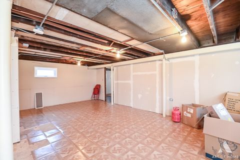 Tiny photo for 19 W Hattendorf Avenue, Roselle, IL 60172 (MLS # 12610106)