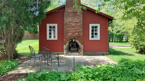 Tiny photo for 19 W Hattendorf Avenue, Roselle, IL 60172 (MLS # 12610106)