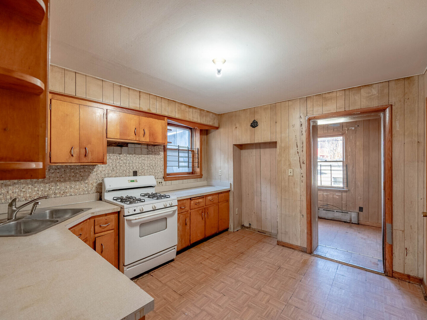 6218 S Artesian Avenue