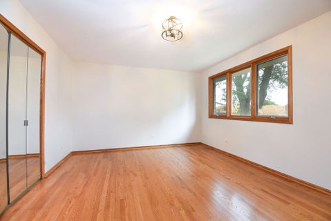 Tiny photo for 6928 154th Place, Oak Forest, IL 60452 (MLS # 12768452)