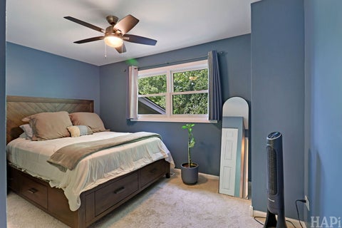Tiny photo for 385 Northgate Road, Lindenhurst, IL 60046 (MLS # 12767414)