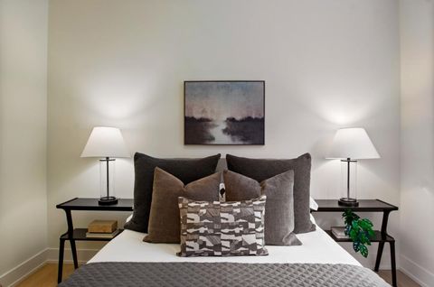 Tiny photo for 1304 W Winona Street #2, Chicago, IL 60640 (MLS # 12601776)