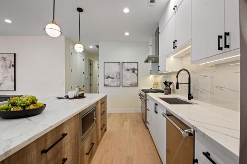 Tiny photo for 1304 W Winona Street #2, Chicago, IL 60640 (MLS # 12601776)