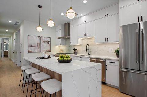 Tiny photo for 1304 W Winona Street #2, Chicago, IL 60640 (MLS # 12601776)