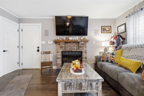 Tiny photo for 808 S SPRINGLAKE Road, Mahomet, IL 61853 (MLS # 12493357)