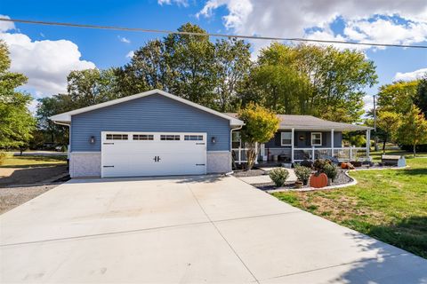 Tiny photo for 808 S SPRINGLAKE Road, Mahomet, IL 61853 (MLS # 12493357)