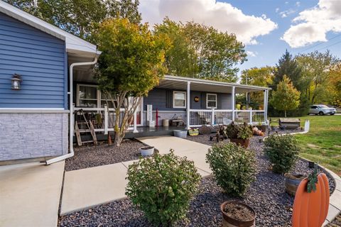 Tiny photo for 808 S SPRINGLAKE Road, Mahomet, IL 61853 (MLS # 12493357)