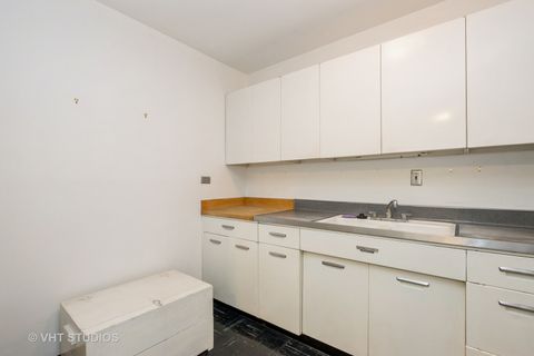 Tiny photo for 900 N Lake Shore Drive #708, Chicago, IL 60611 (MLS # 12483042)