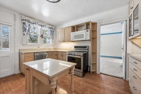 Tiny photo for 1119 Ridgewood Drive, Highland Park, IL 60035 (MLS # 12593794)