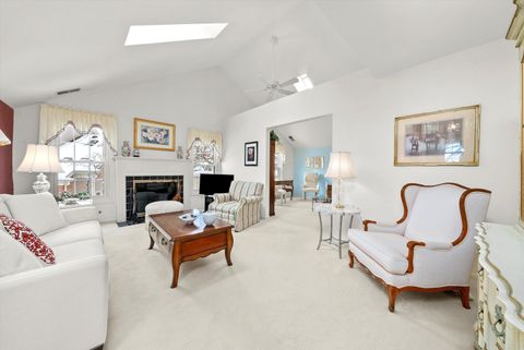 Tiny photo for 1943 N Charter Point Drive #D, Arlington Heights, IL 60004 (MLS # 12524267)