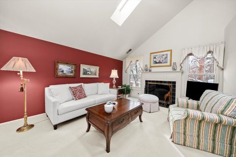 Tiny photo for 1943 N Charter Point Drive #D, Arlington Heights, IL 60004 (MLS # 12524267)