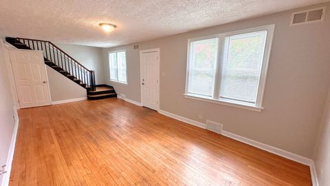 Tiny photo for 2612 W 89TH Place, Evergreen Park, IL 60805 (MLS # 12479356)