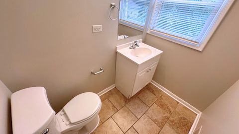 Tiny photo for 2612 W 89TH Place, Evergreen Park, IL 60805 (MLS # 12479356)