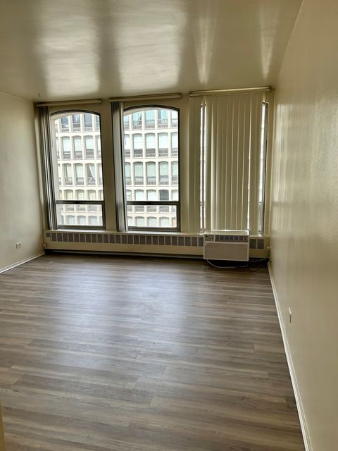 Tiny photo for 1450 E 55th Place #825S, Chicago, IL 60637 (MLS # 12569357)