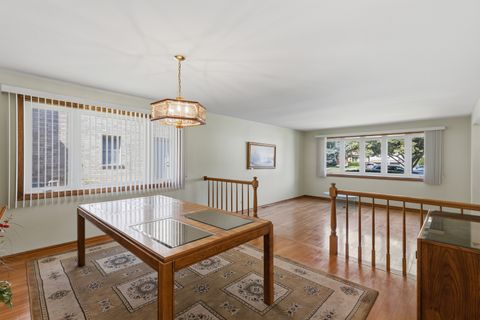 Tiny photo for 9242 N Washington Street, Niles, IL 60714 (MLS # 12663248)
