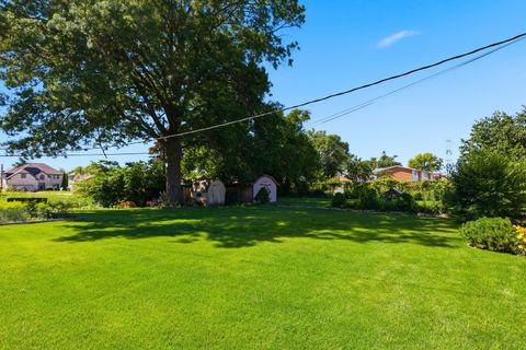 Tiny photo for 9242 N Washington Street, Niles, IL 60714 (MLS # 12663248)