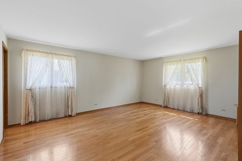 Tiny photo for 9242 N Washington Street, Niles, IL 60714 (MLS # 12663248)