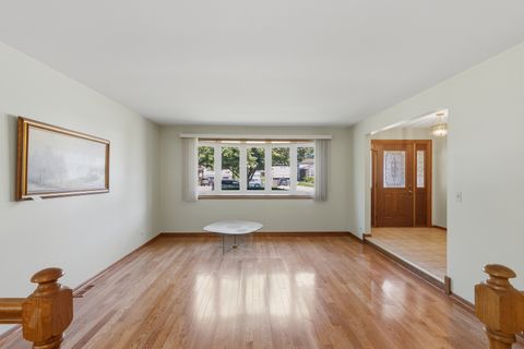 Tiny photo for 9242 N Washington Street, Niles, IL 60714 (MLS # 12663248)