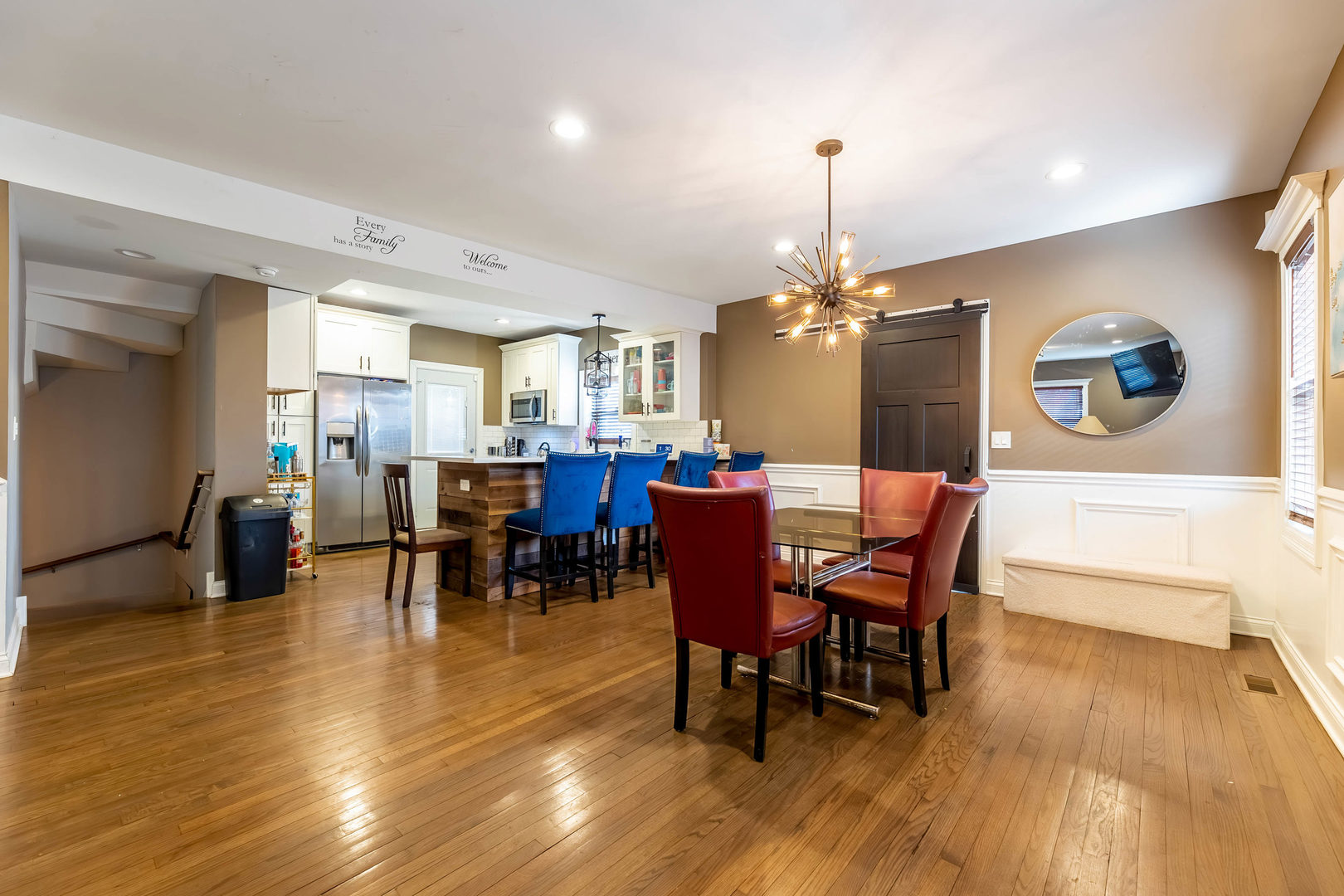 7931 S Paxton Avenue