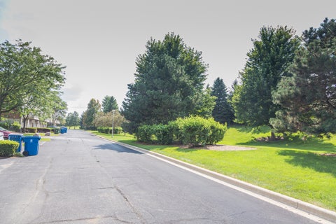 Tiny photo for 734 THORNBURY Road, Bartlett, IL 60103 (MLS # 12724350)