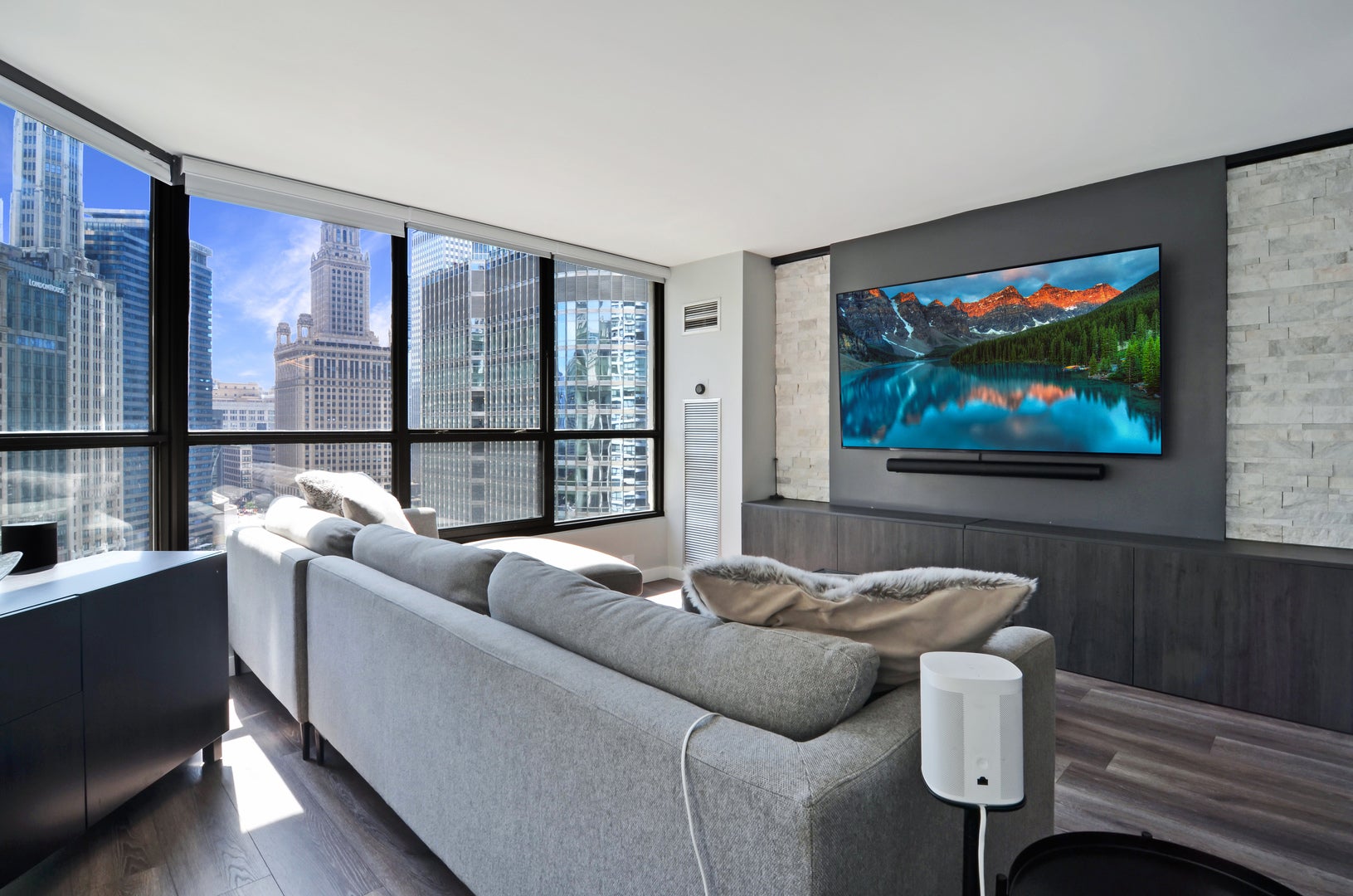 405 N WABASH Avenue 1111