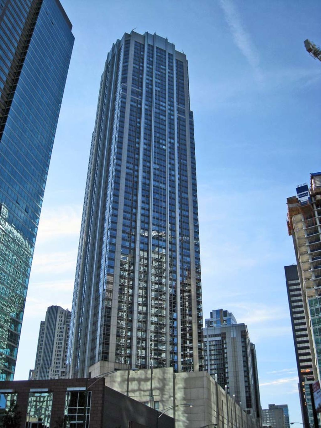 listing image 0