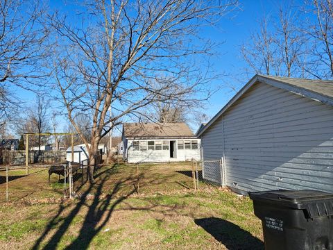 Tiny photo for 706 E 8th Street, Metropolis, IL 62960 (MLS # 12548568)