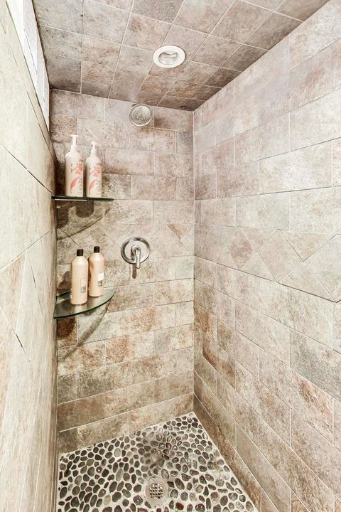 Tiny photo for 6674 W Hayes Avenue, Chicago, IL 60631 (MLS # 12594508)