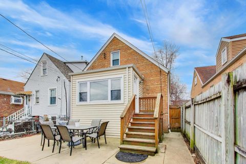 Tiny photo for 6674 W Hayes Avenue, Chicago, IL 60631 (MLS # 12594508)