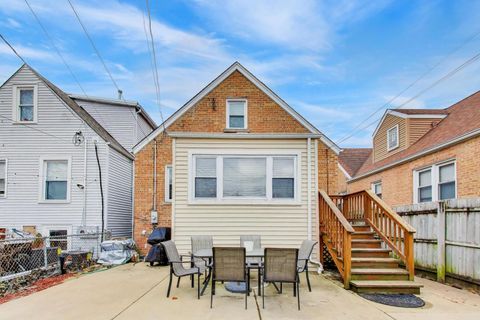 Tiny photo for 6674 W Hayes Avenue, Chicago, IL 60631 (MLS # 12594508)