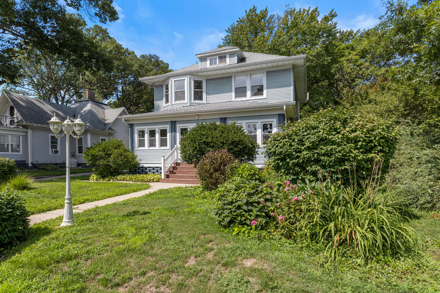 203 S Division Street