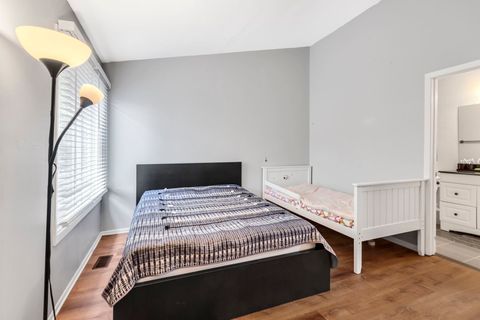 Tiny photo for 988 Butter Creek Court #4ND, Hoffman Estates, IL 60169 (MLS # 12589267)