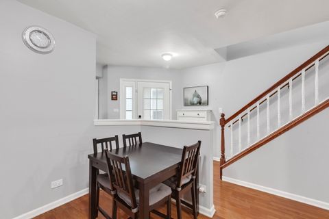 Tiny photo for 988 Butter Creek Court #4ND, Hoffman Estates, IL 60169 (MLS # 12589267)