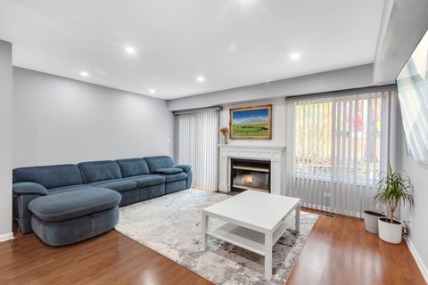 Tiny photo for 988 Butter Creek Court #4ND, Hoffman Estates, IL 60169 (MLS # 12589267)