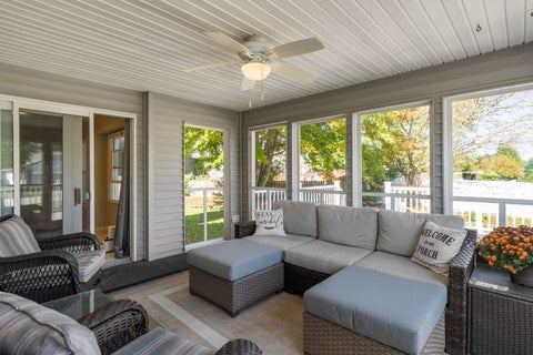 Tiny photo for 4008 RALEIGH Avenue, Bettendorf, IA 52722 (MLS # 12781304)