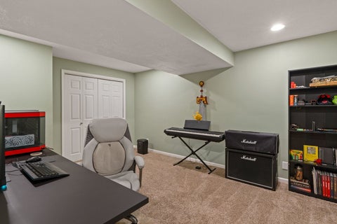 Tiny photo for 4008 RALEIGH Avenue, Bettendorf, IA 52722 (MLS # 12781304)