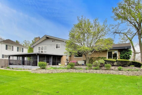 Tiny photo for 360 S Prospect Avenue, Elmhurst, IL 60126 (MLS # 12774409)
